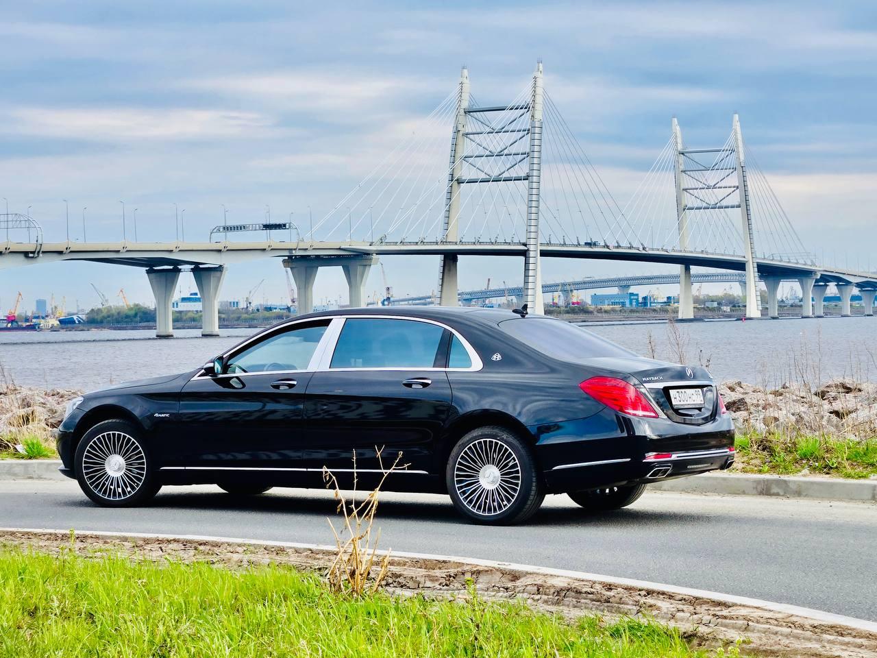 Mercedes-Benz Maybach S500 4Matic — вид сзади